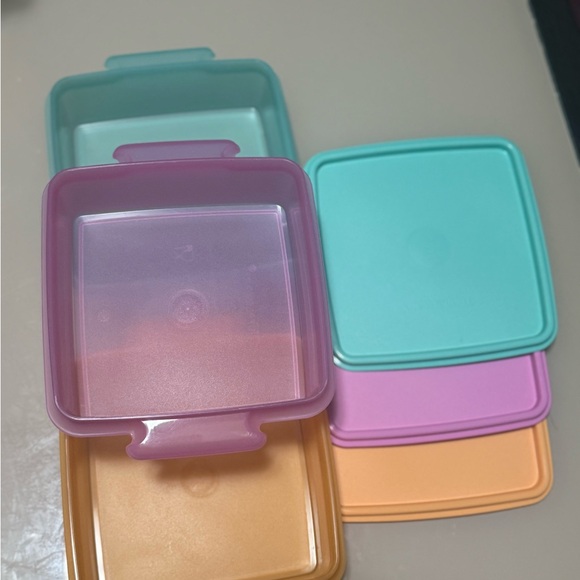 Colorful Stackable lunchbox Storage Containers - Picture 3 of 4